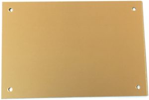 Lot de 25 Plaques cercueil 145x100mm Lisse 4 Trous Or Brossé
